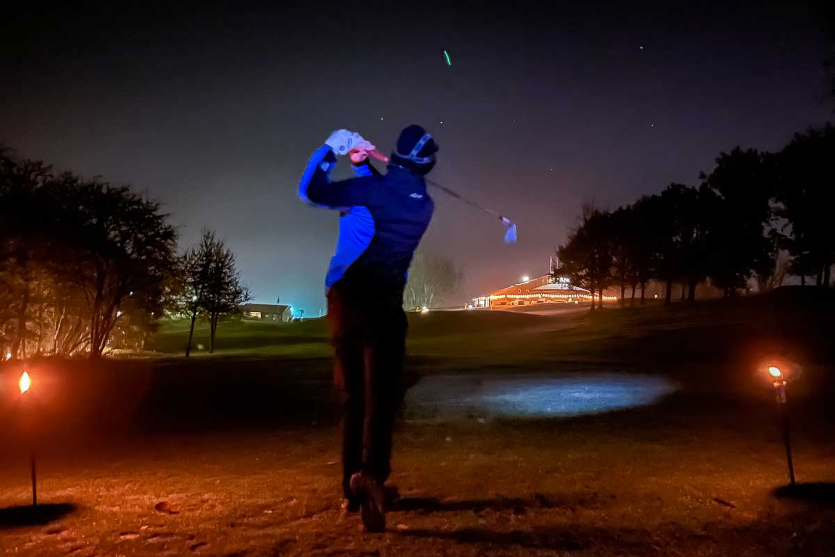 Glow-Golf-2