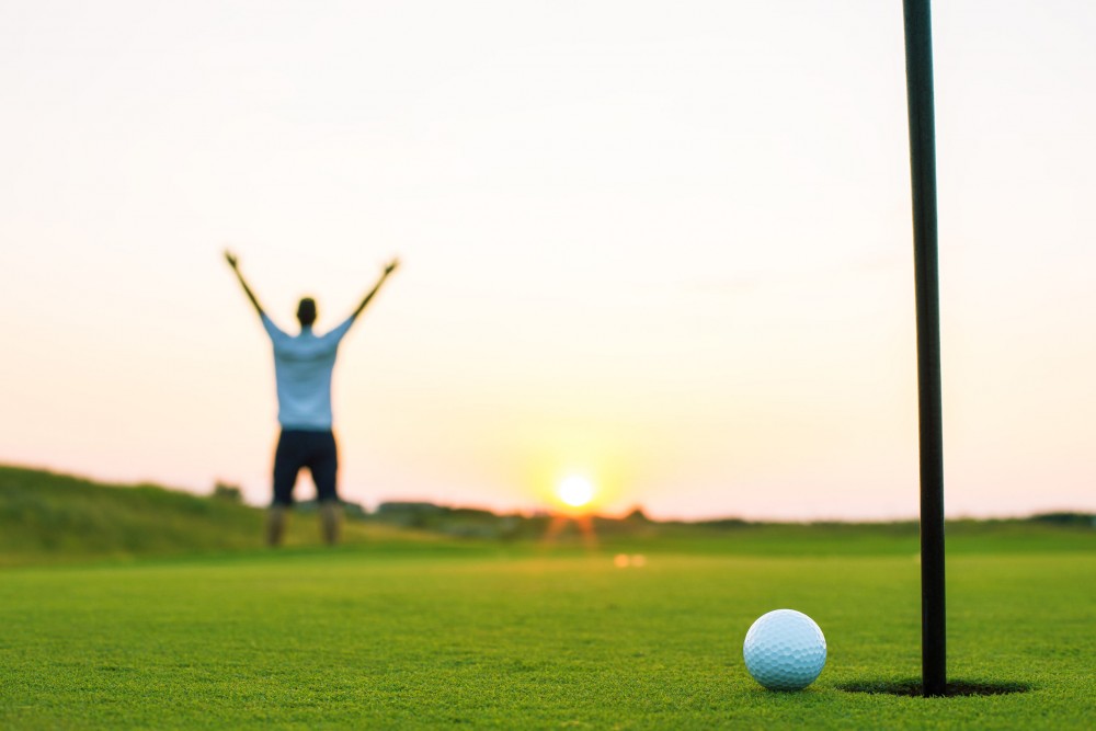 golf-sunset-e1512406498103